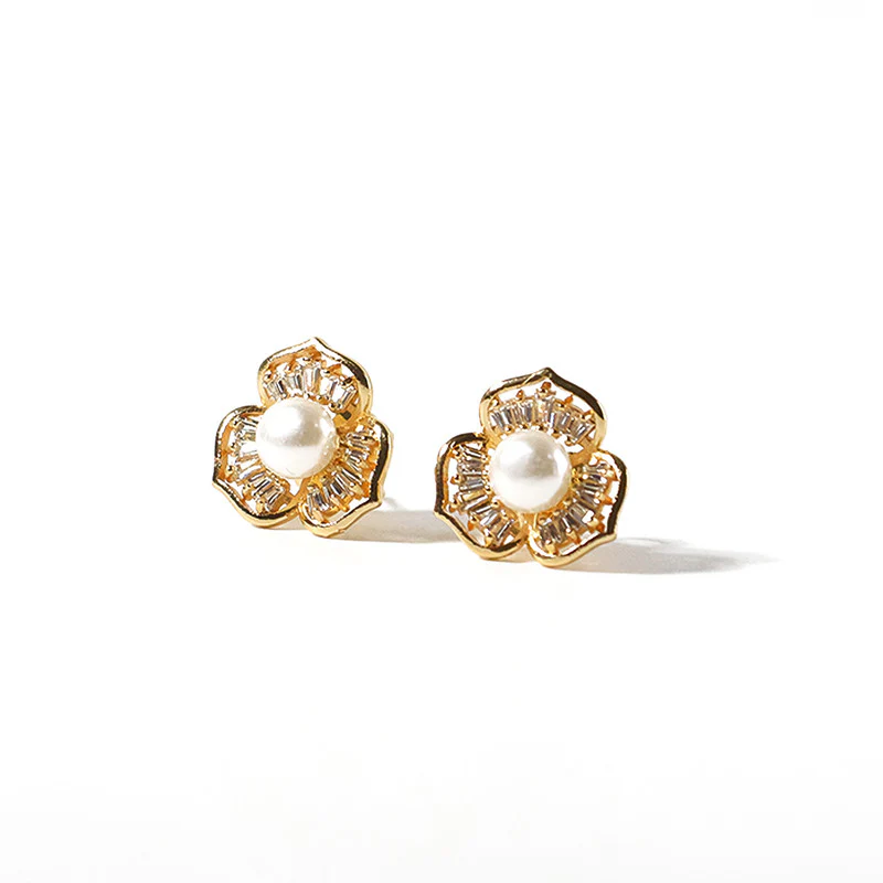 Pearl Center Floral Stud Earrings with Crystal Detailing and Gold Finish - Image 5