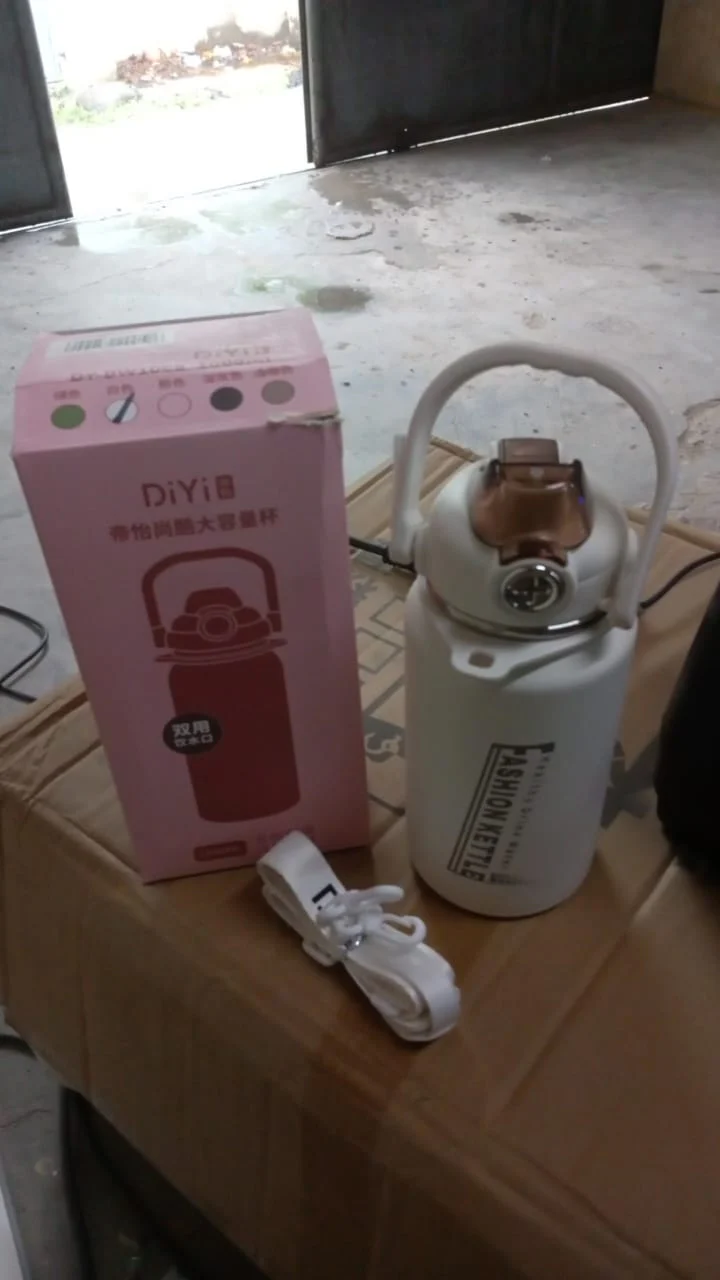 Customize Vacuum Insulated Water Bottle  (1000 ML / 1 Pc / Mix Color) - Image 9
