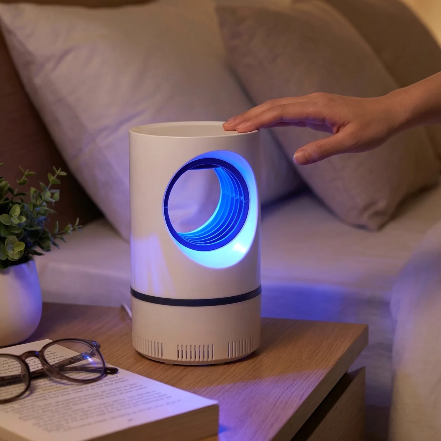 Photocatalysis Suction Type Electric Mosquito Killer Lamp (1 Pc) - Image 5