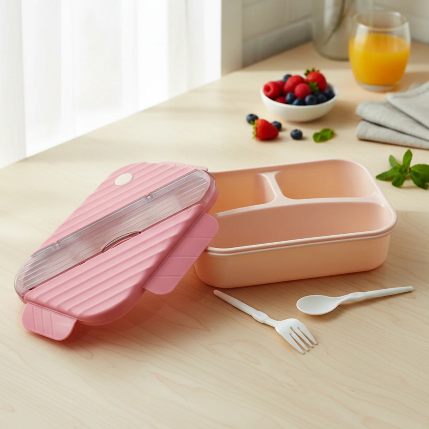 Plastic 3 Compartment Lunch Box for Kids - Image 5