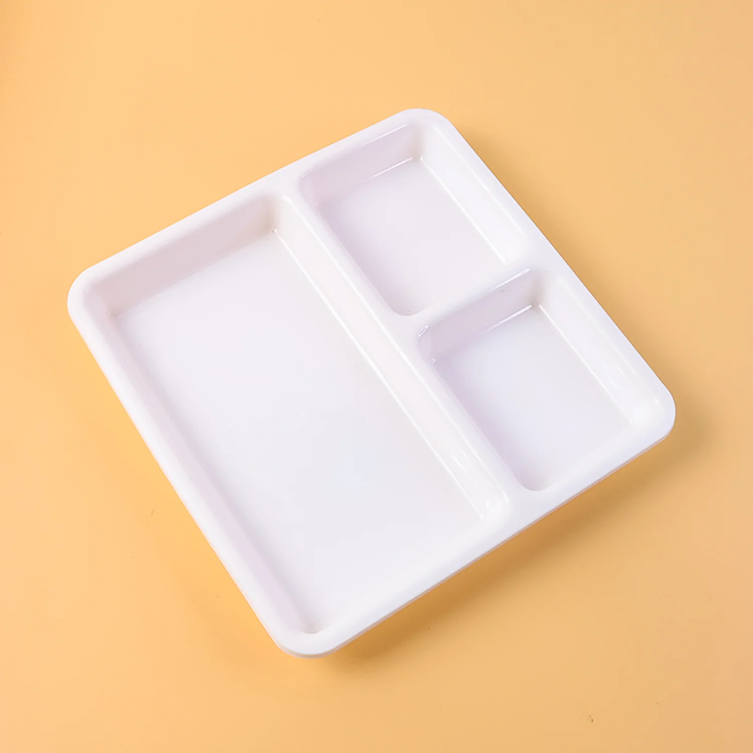 Plastic 3-Compartment Plate for Meal Serving - Image 4