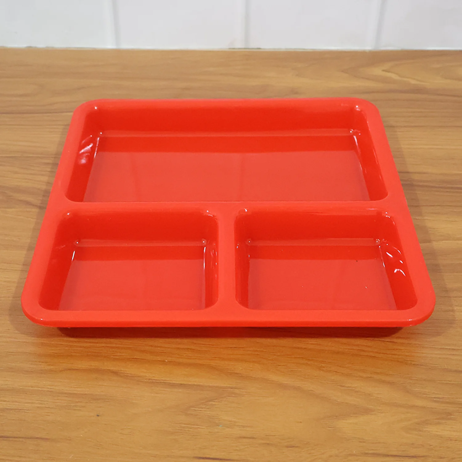 Plastic 3-Compartment Rectangular Meal Serving Tray / Plates (1 Pc) - Image 8