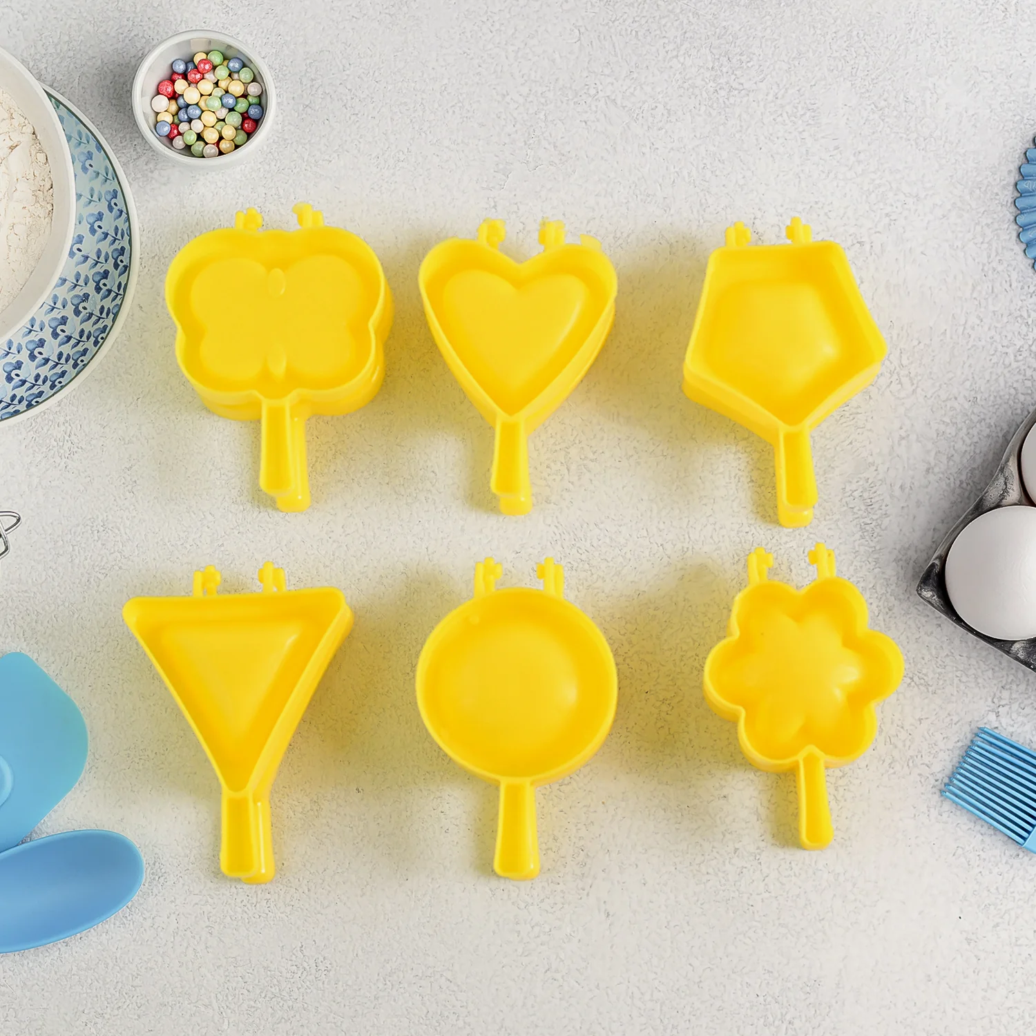 Plastic Cookie Cutter Mould Set (6 Pc) - Image 3