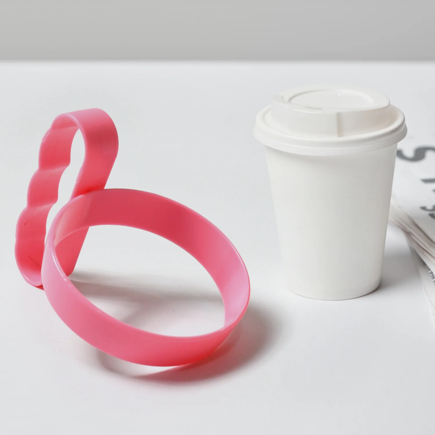 Anti-Slip Plastic Tumbler Handle – Lightweight Cupholder Grip (1 Pc) - Image 3