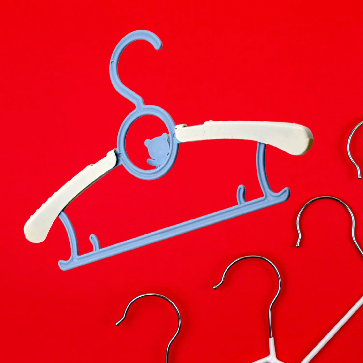 Large Adjustable Plastic Dress Hangers – Space-Saving & Lightweight (5 Pc) - Image 5
