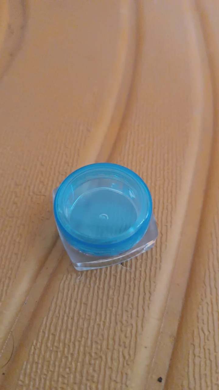 Plastic Empty Round Makeup Jar Pot Travel Cream Powder Cosmetic Container (1 Pc) - Image 8