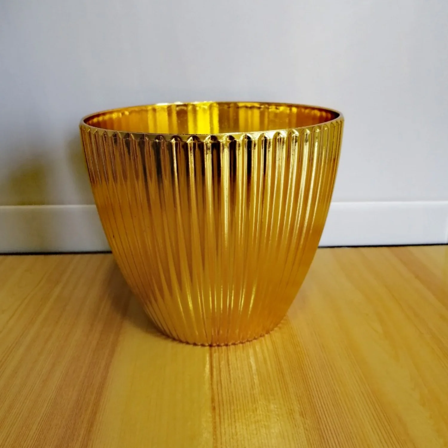 Plastic Flower Valencia (Pot) Home and Outdoor (1 Pc) - Image 6