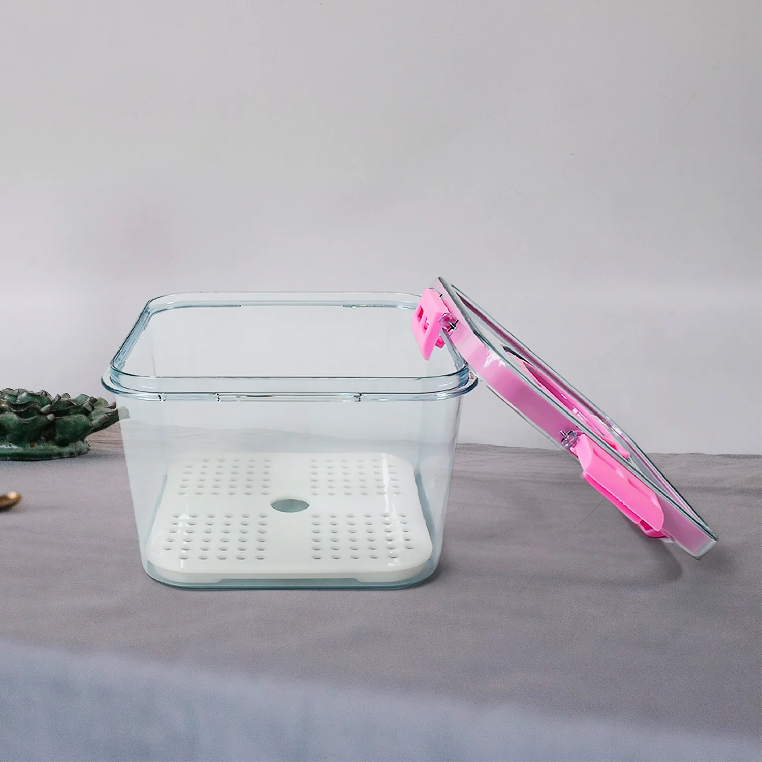 High Quality Plastic Food Storage ContainerFood Box (1400ML) - Image 3