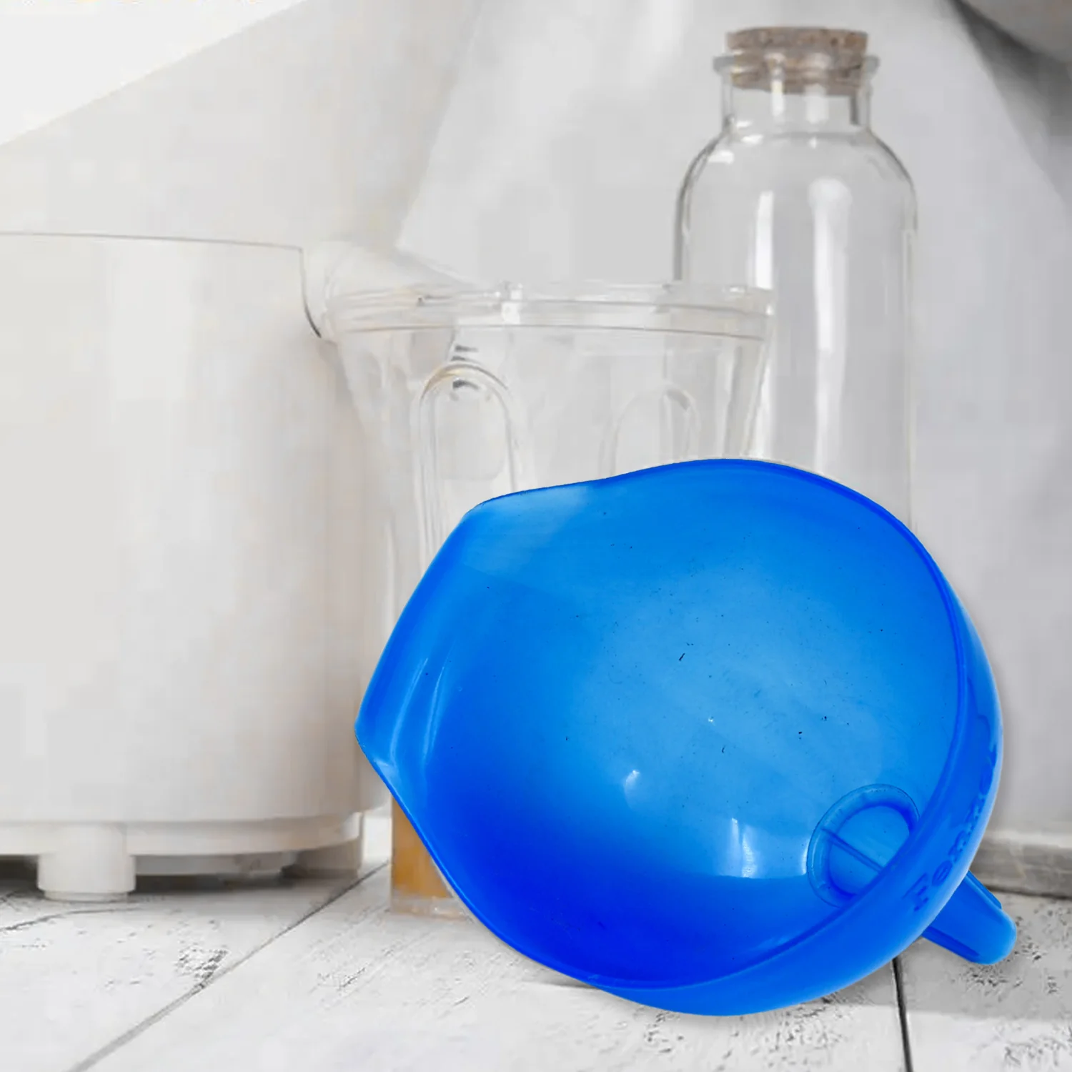 Plastic Funnel for Pouring Oil Sauce Water Juice Cooking Small Food Grains  1 Pc - Image 3