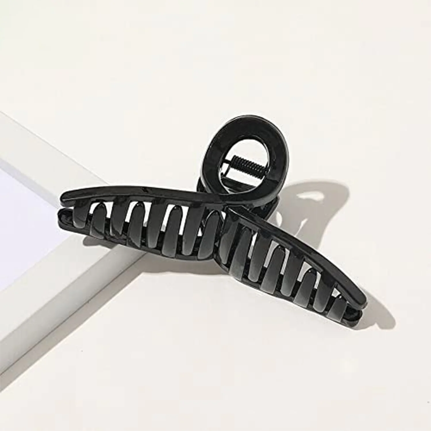 Plastic Hair Claw Clips Strong Clips (1 Pc / Mix Design & Color), Hair accessories (1 Pc / Mix Design & Color) - Image 3