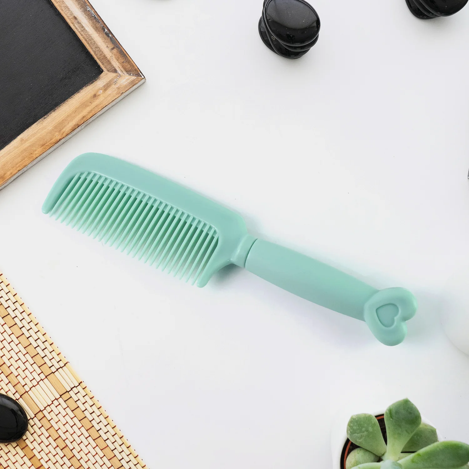 Plastic Hair Comb with Heart-Shaped Handle (1 Pc) - Image 3
