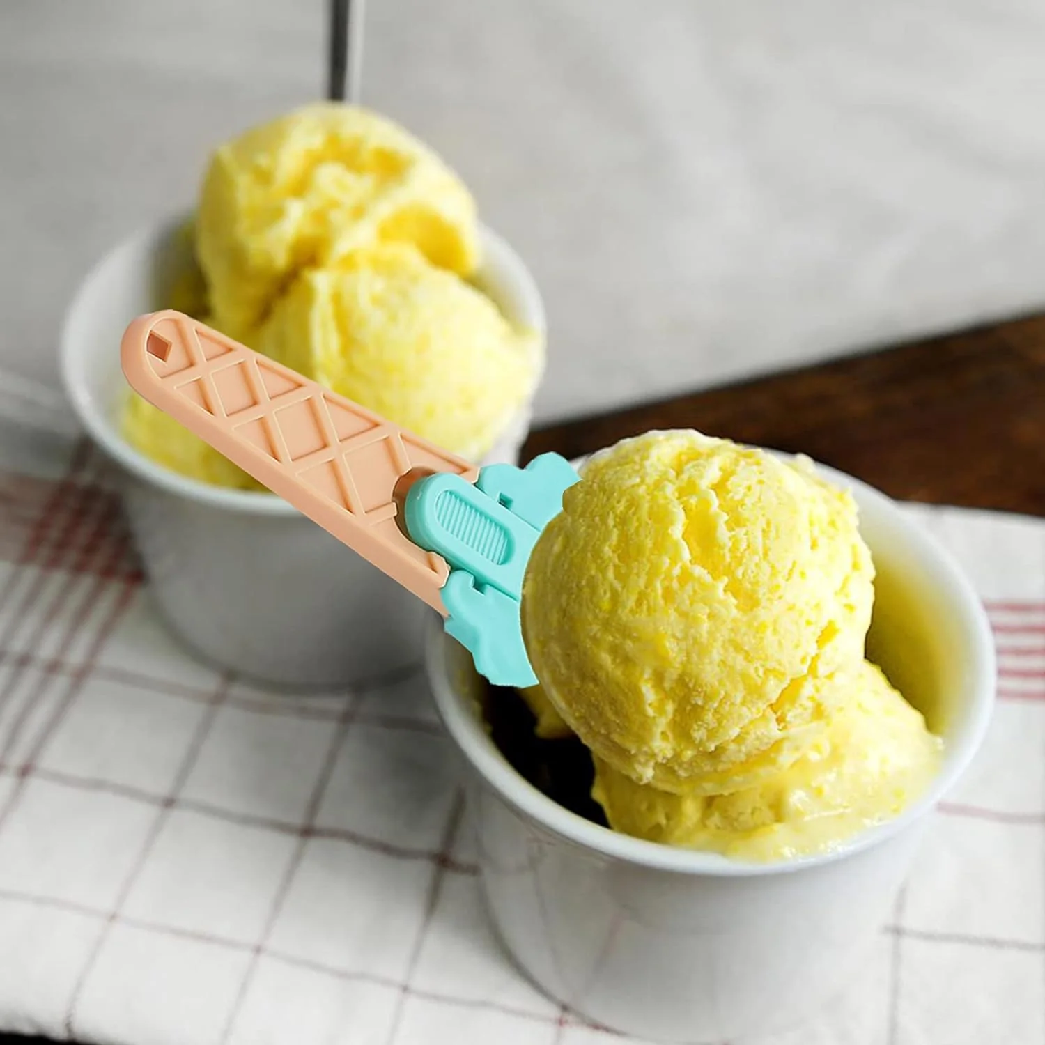 Plastic Premium Ice Cream Scoop Set – 2 Pcs - Image 7