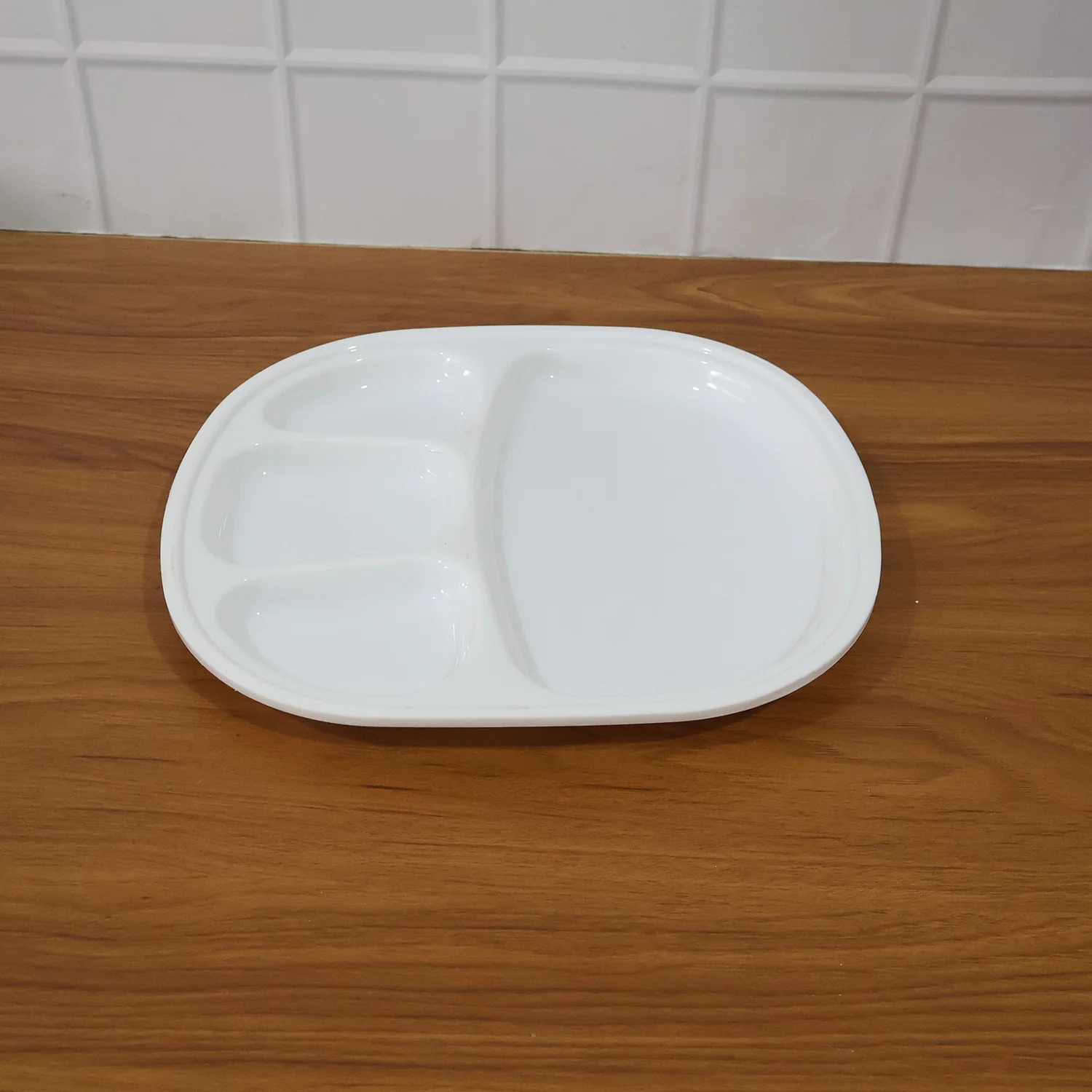 Plastic Large Compartment Dinner Plate / Thali with 4 Sections - Image 8