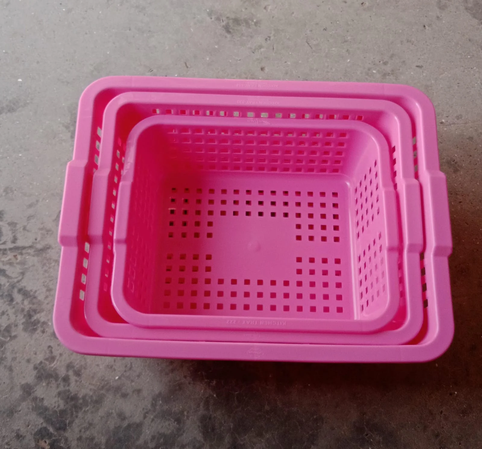 Plastic Multiple Size Cane Fruit Baskets (3 Size Large, Medium, Small) - Image 7