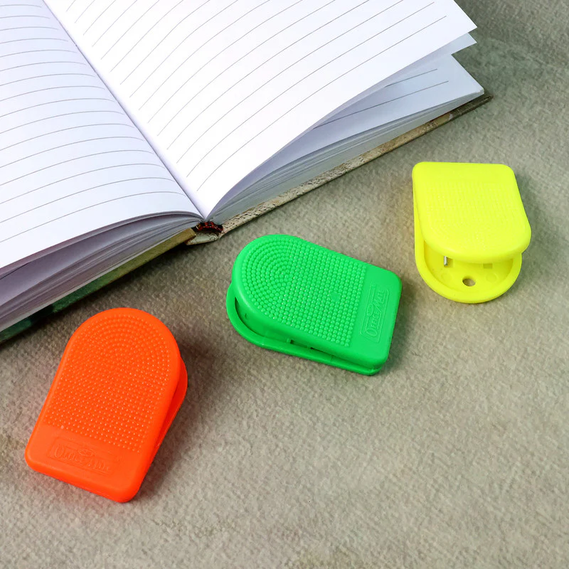 Plastic Paper Clip Set – Strong Grip Office & School Clips (Pack of 12) - Image 4