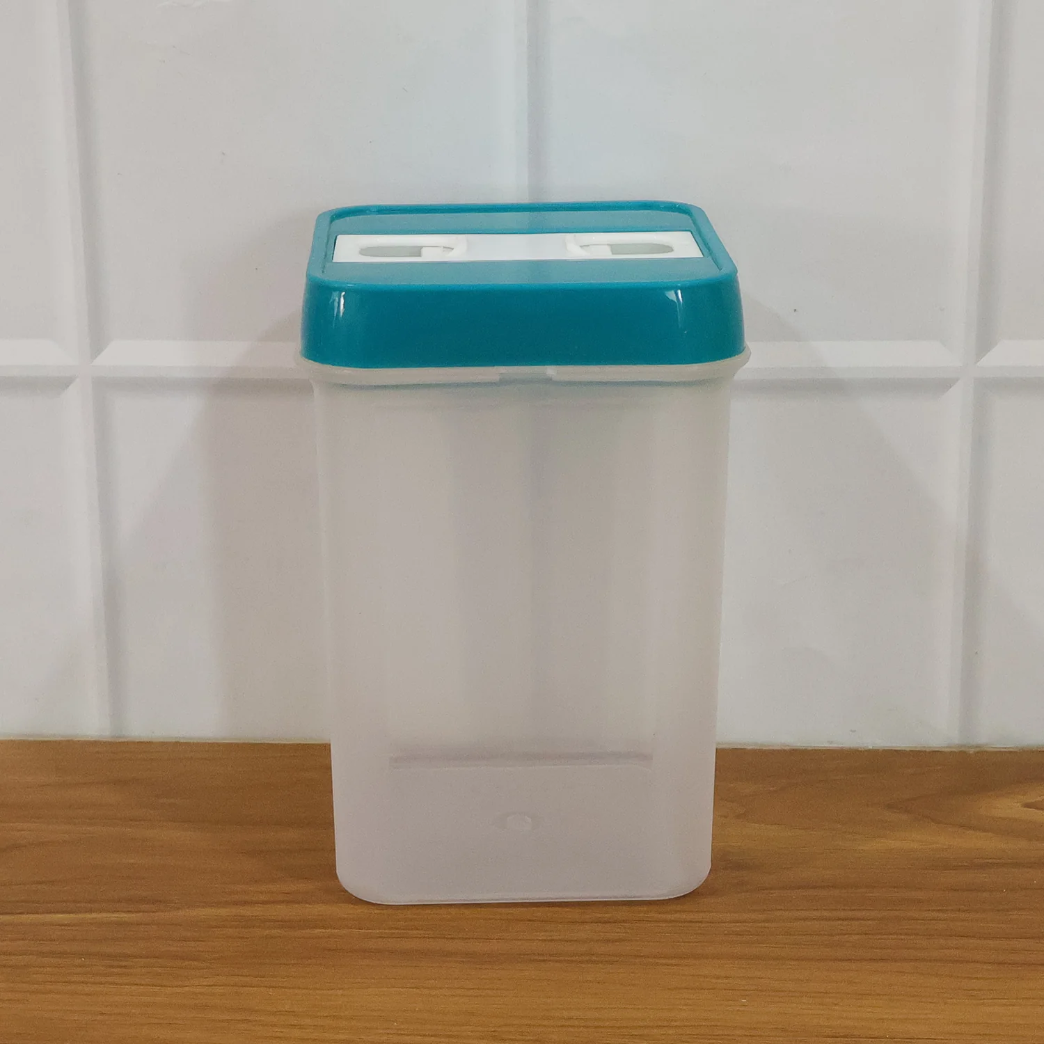 Plastic Smart Seal Food Storage Container 1200 ML Approx - Image 8