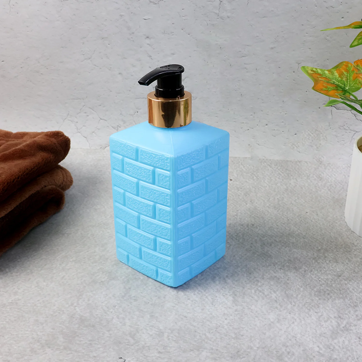 Plastic Soap Dispenser Pump Bottle (1 Pc) - Image 7