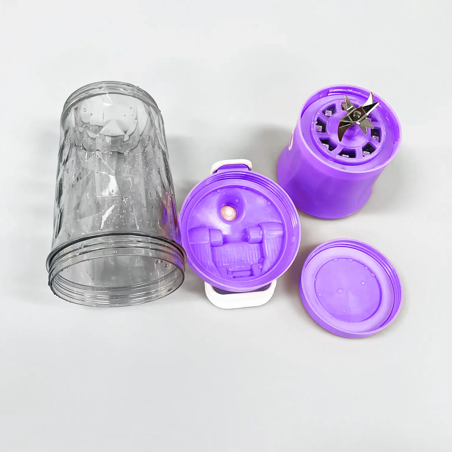 Eletric Crusher Juicer With Multicolor Light, 8 Blades (600 ML / Multicolor) - Image 3