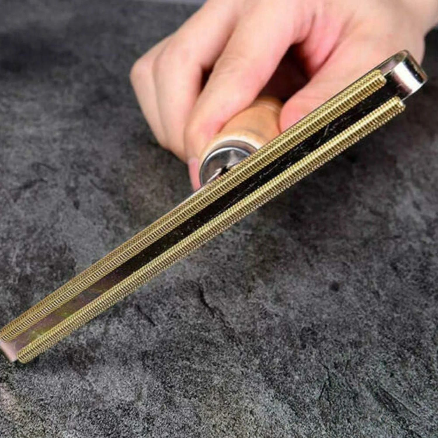 Portable Double Sided Lint Remover (1 Pc) - Image 4