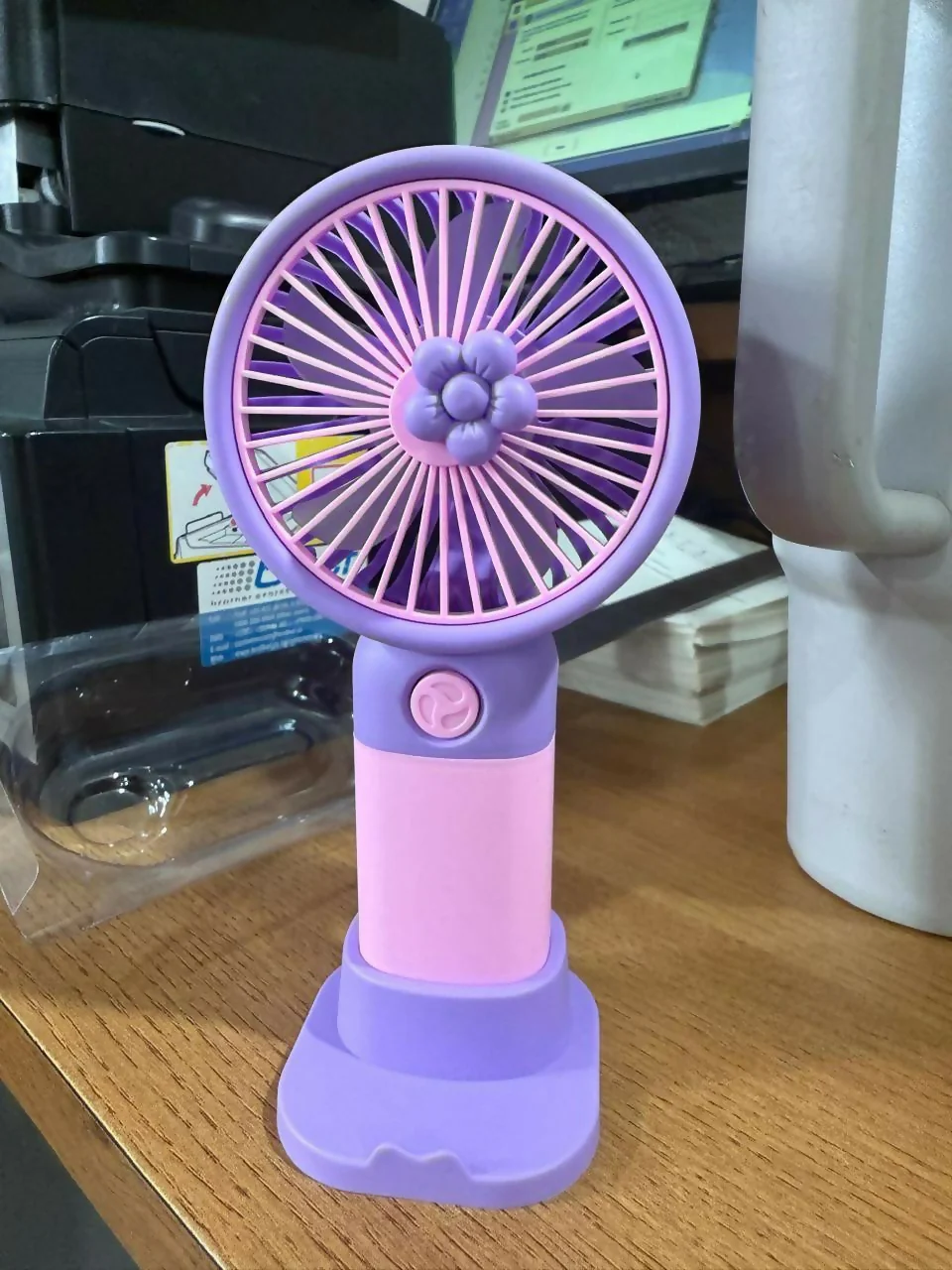Portable Mini Handheld Fan with Stand, 3 Speed Modes - Image 5