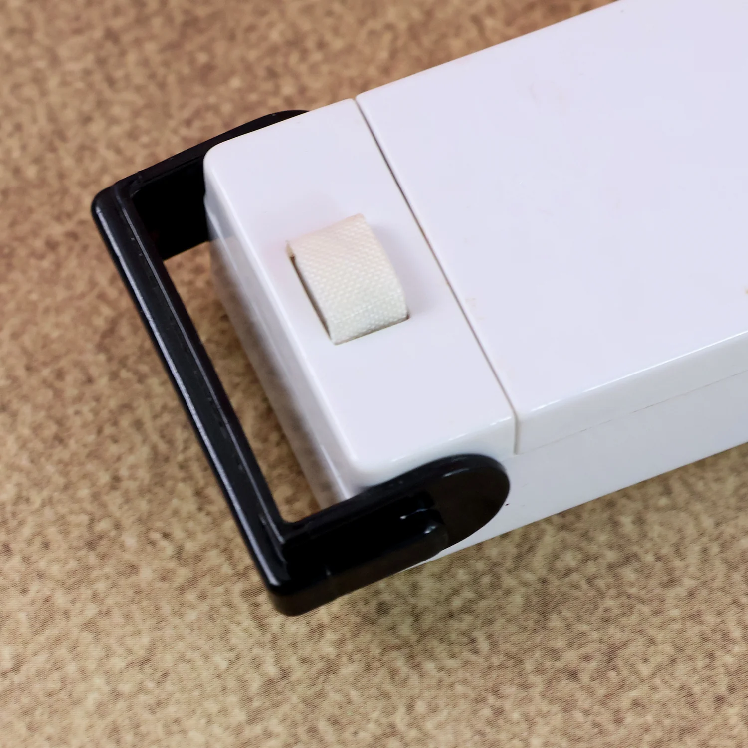 Portable Mini Heat Sealer Machine for Plastic Bags (1 Pc) - Image 3