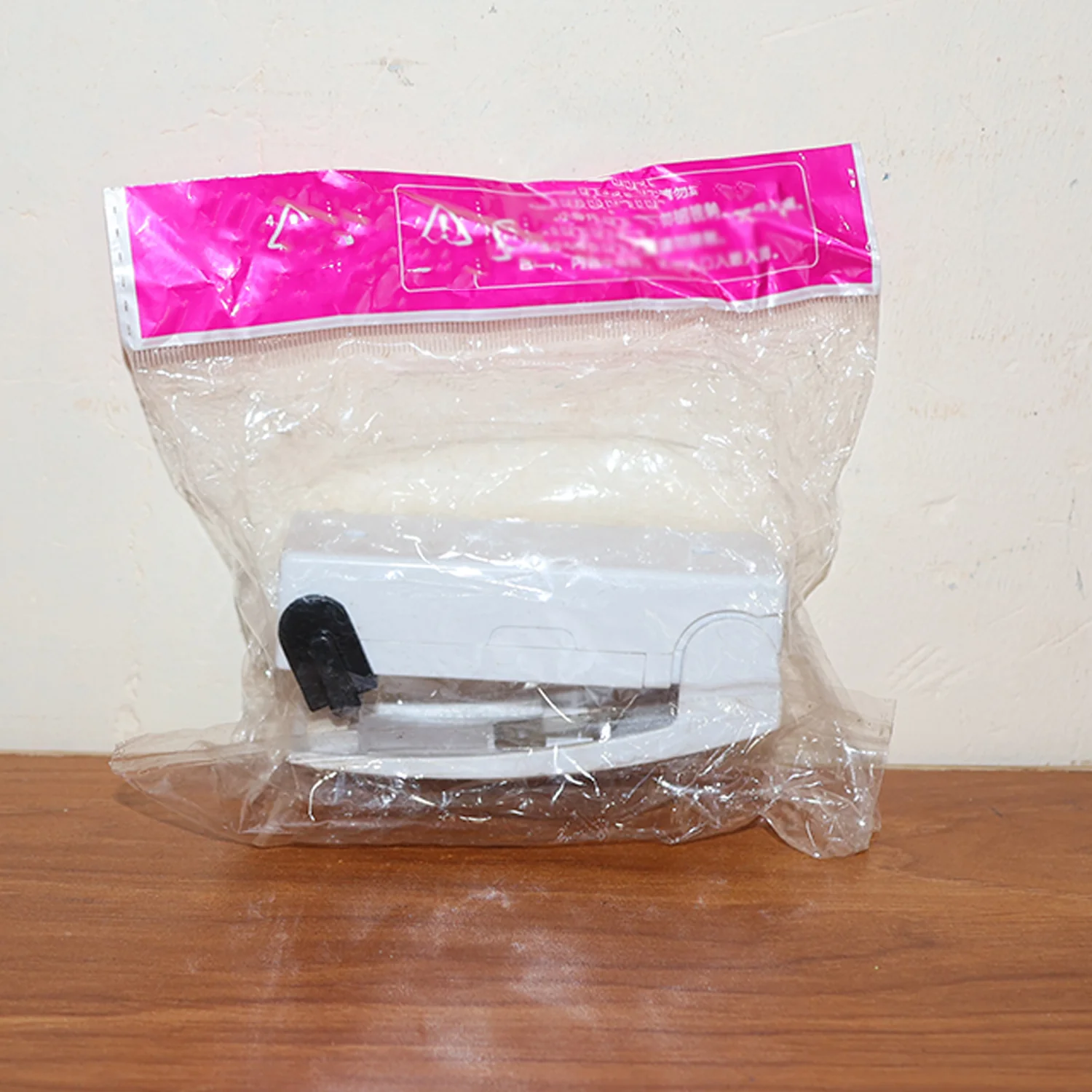 Portable Mini Heat Sealer Machine for Plastic Bags (1 Pc) - Image 9