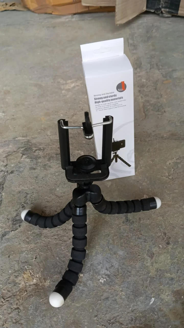 Portable Mini Octopus Tripod with Phone Holder for Selfies - Image 9