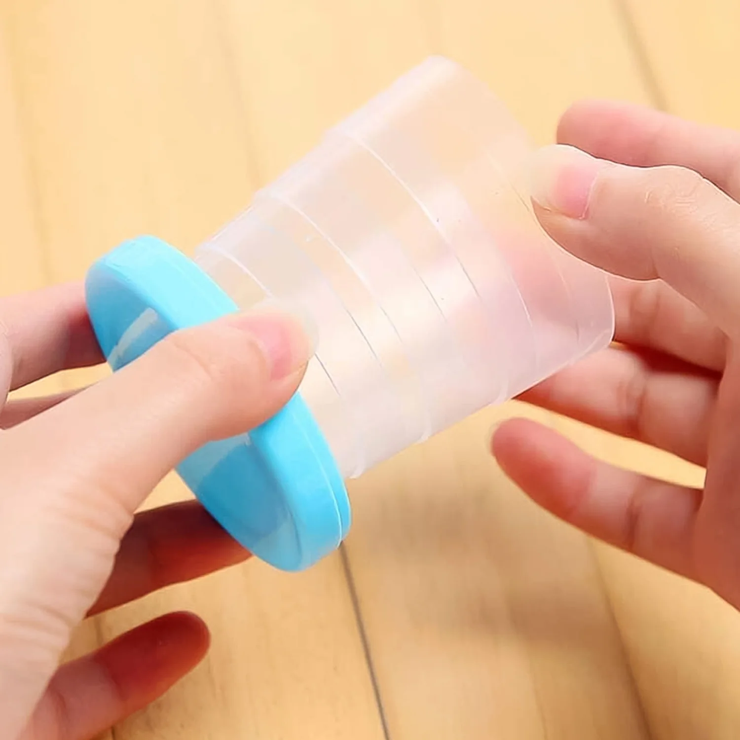 Portable Travelling Cup/Tumbler With Lid Folding / Pocket Glass for Travelling, Water Cup for Kids Walker, Folding Camping Cup with Lids Expandable Drinking Cup Folding Cup for Kids, Travel - (Pack of 1) - Image 4