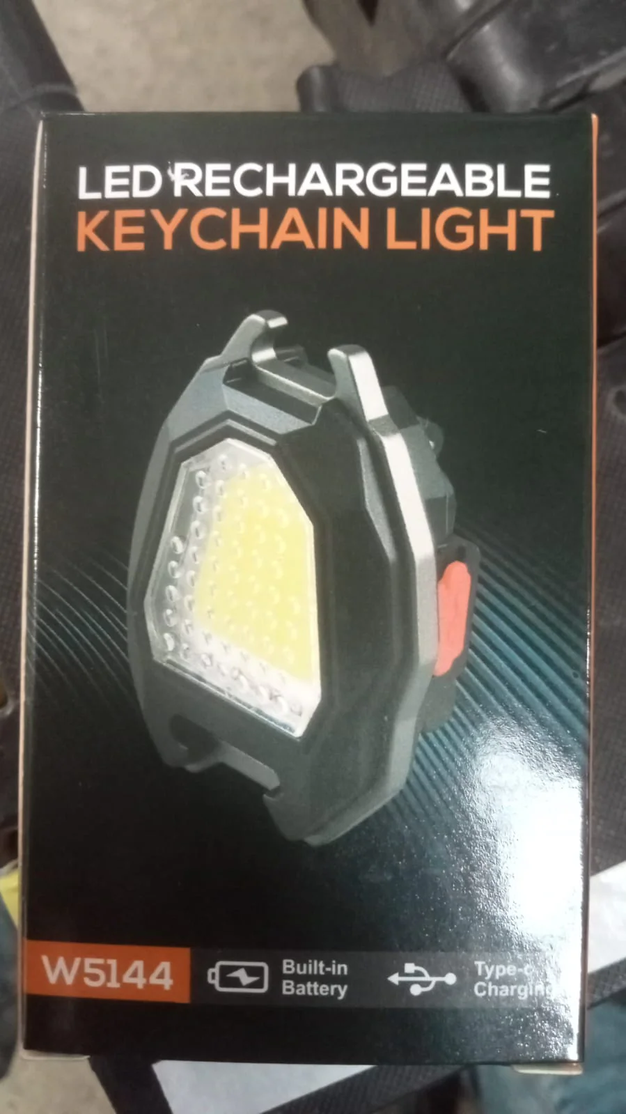 Triangular Camping Flashlight with Lighter – 6 Modes, 3 Colors, Waterproof - Image 9