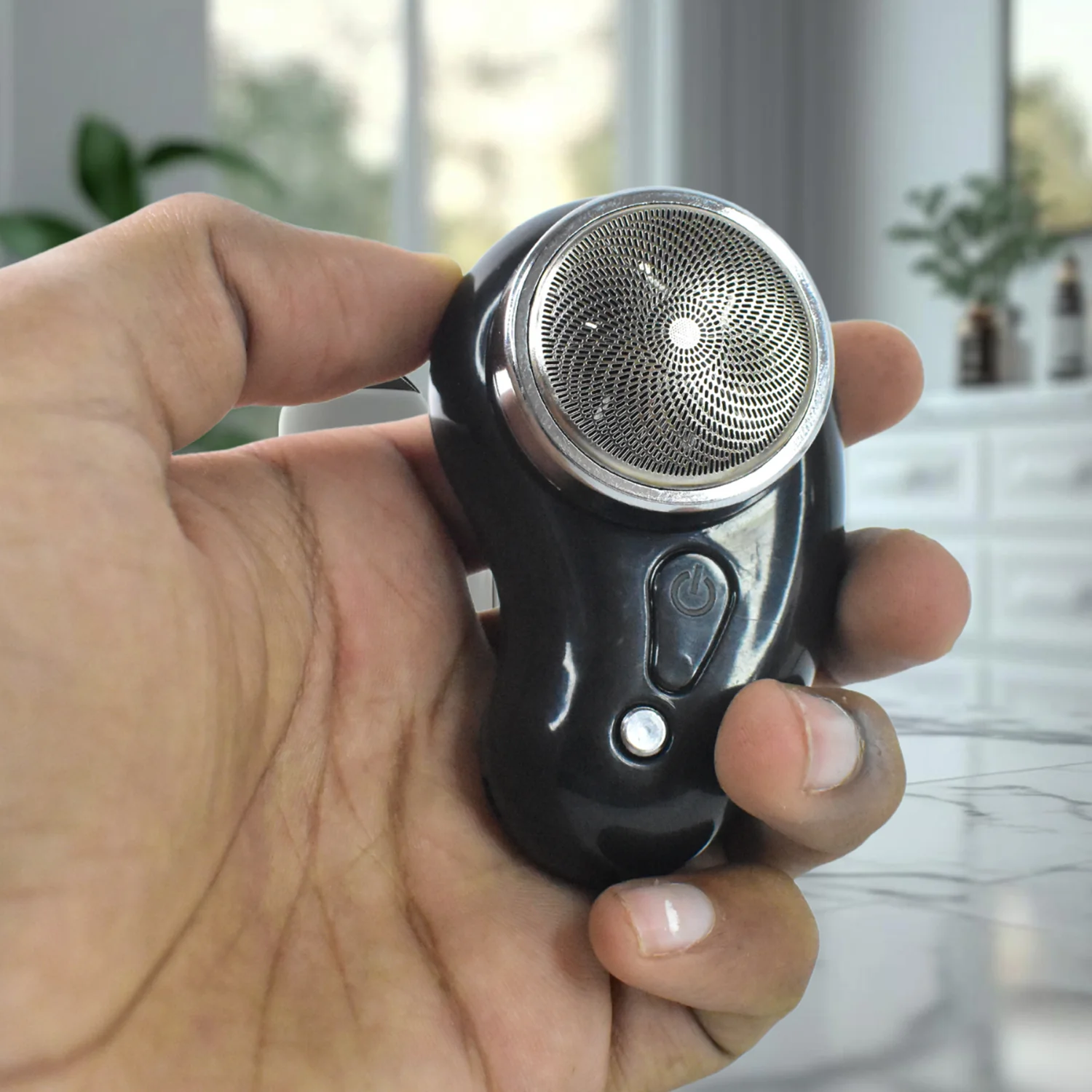 Powerful Trimming, Portable Electric Shaver / Clipper (1 Pc) - Image 4