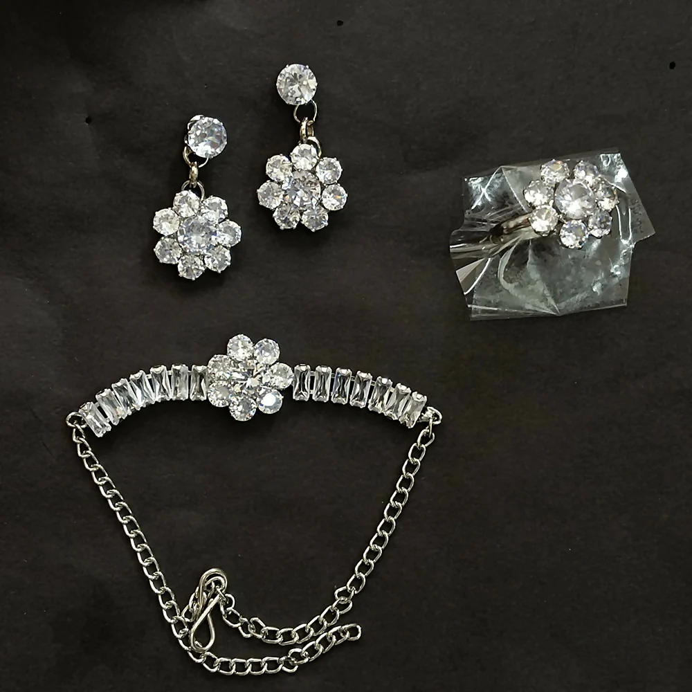 Premium AD Floral Bracelet Combo Perfect For Gifting - Image 6