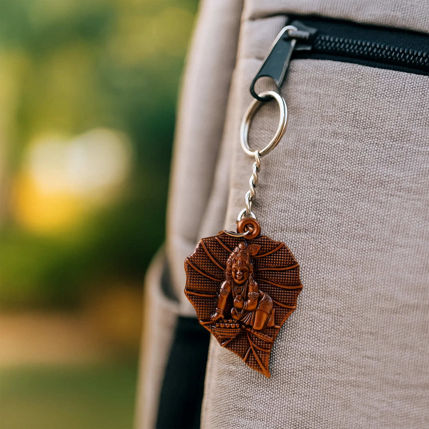 Premium Antique-Finish Metal Keychain (1 Pc) - Image 4