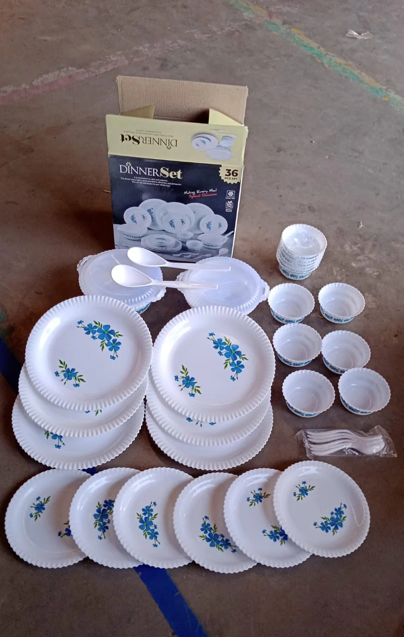 Plastic Premium Dinner Set (36 Pc) - Image 7
