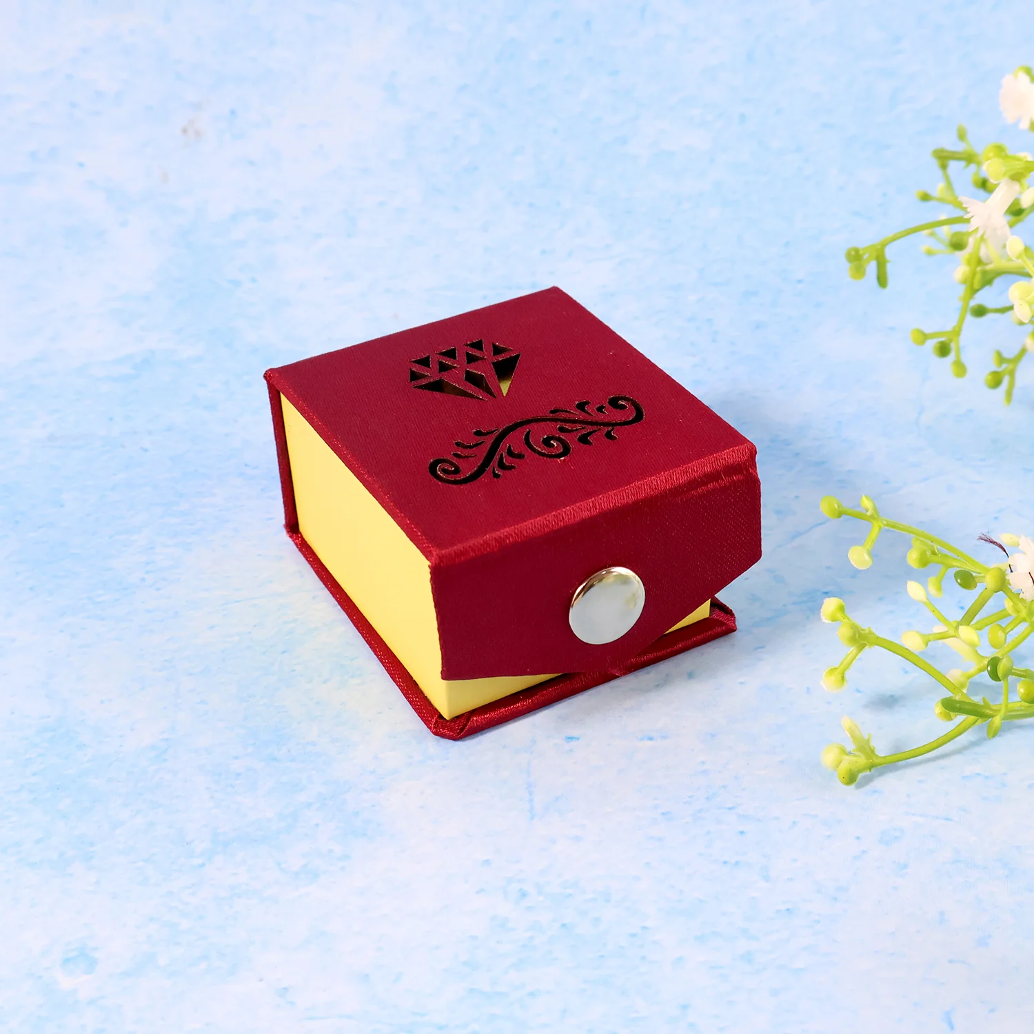 Premium Elegant Ring Gift Box with Soft Velvet Cushion - Image 3