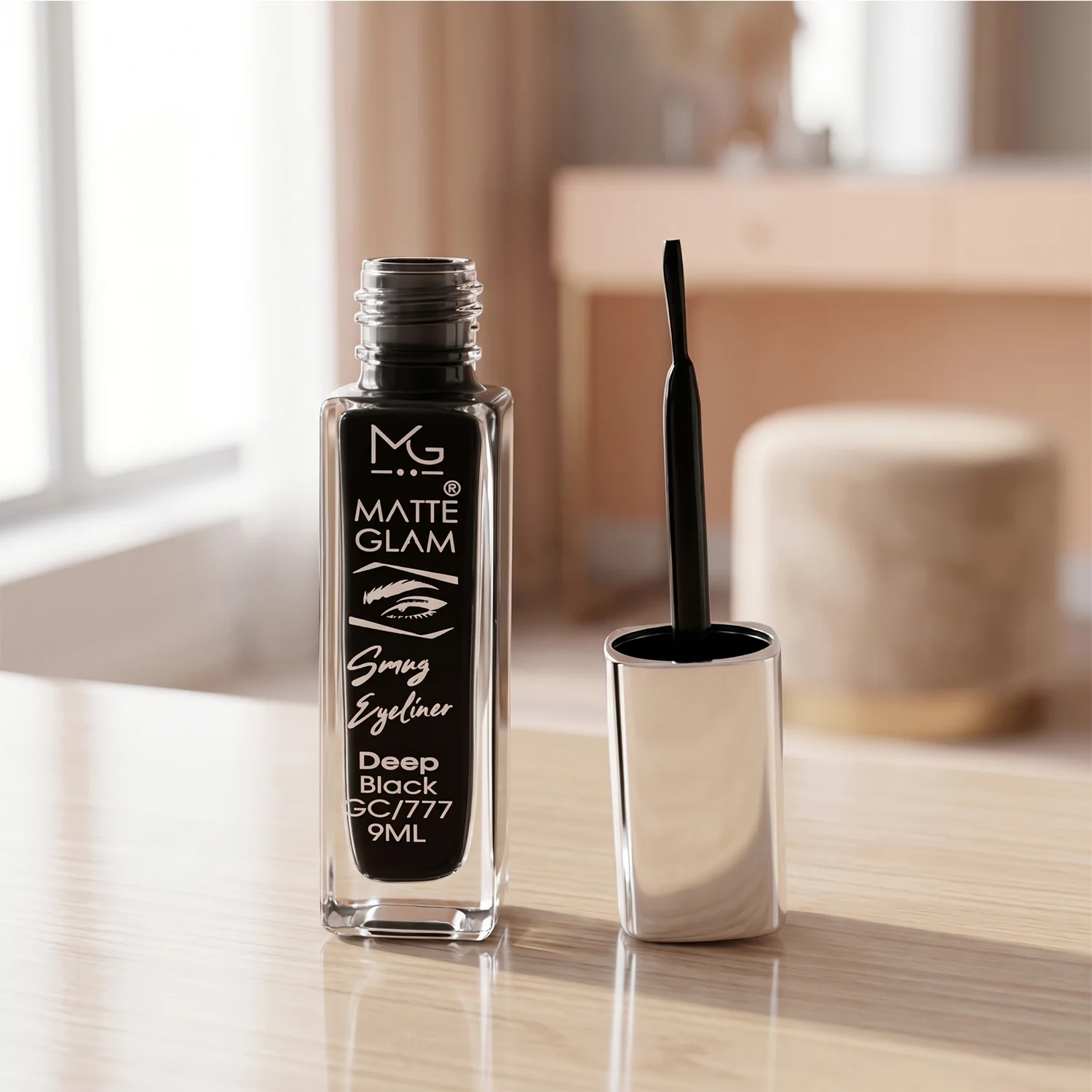 Matte Glam Smudge Proof Deep Black Eyeliner (1 Pc, 9 ML) - Image 7