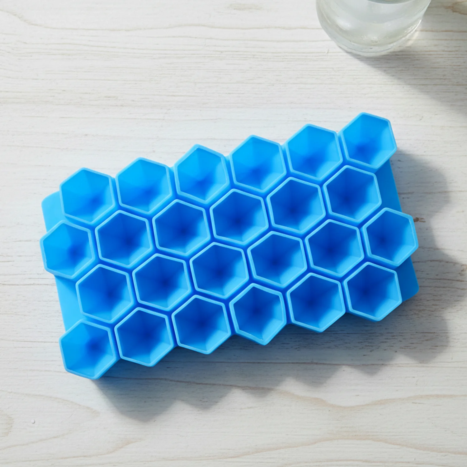 Premium Flexible Silicone Diamond Ice Cube Tray (1 Pc) - Image 8