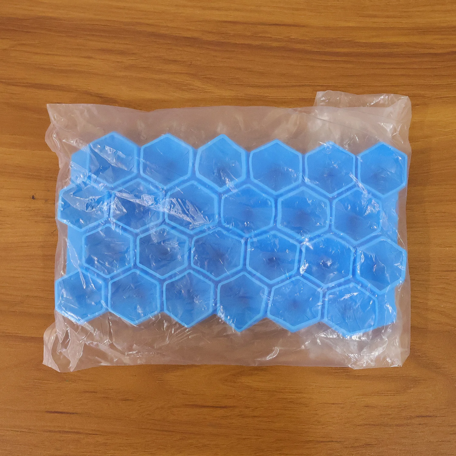 Premium Flexible Silicone Diamond Ice Cube Tray (1 Pc) - Image 9