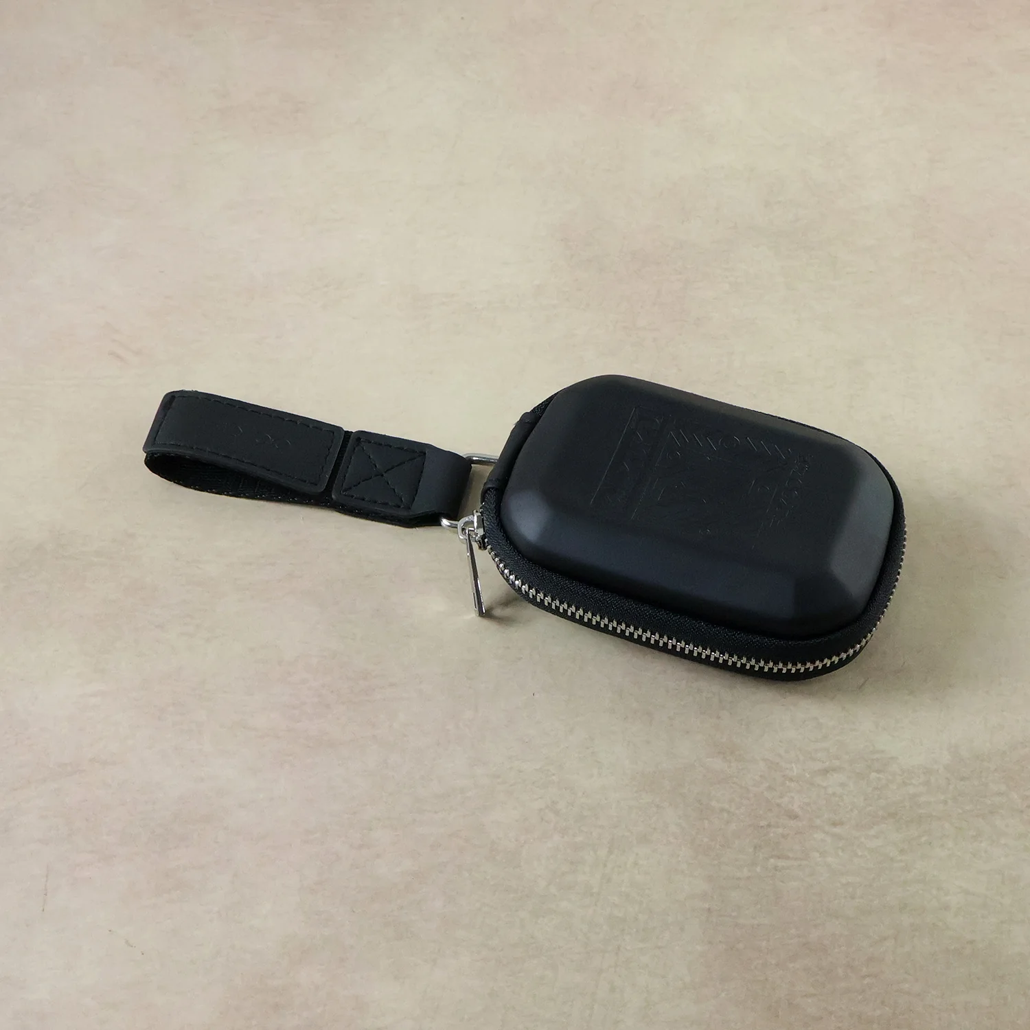 Premium Hard Shell Earphone Carrying Case with Zipper Closure - Image 7