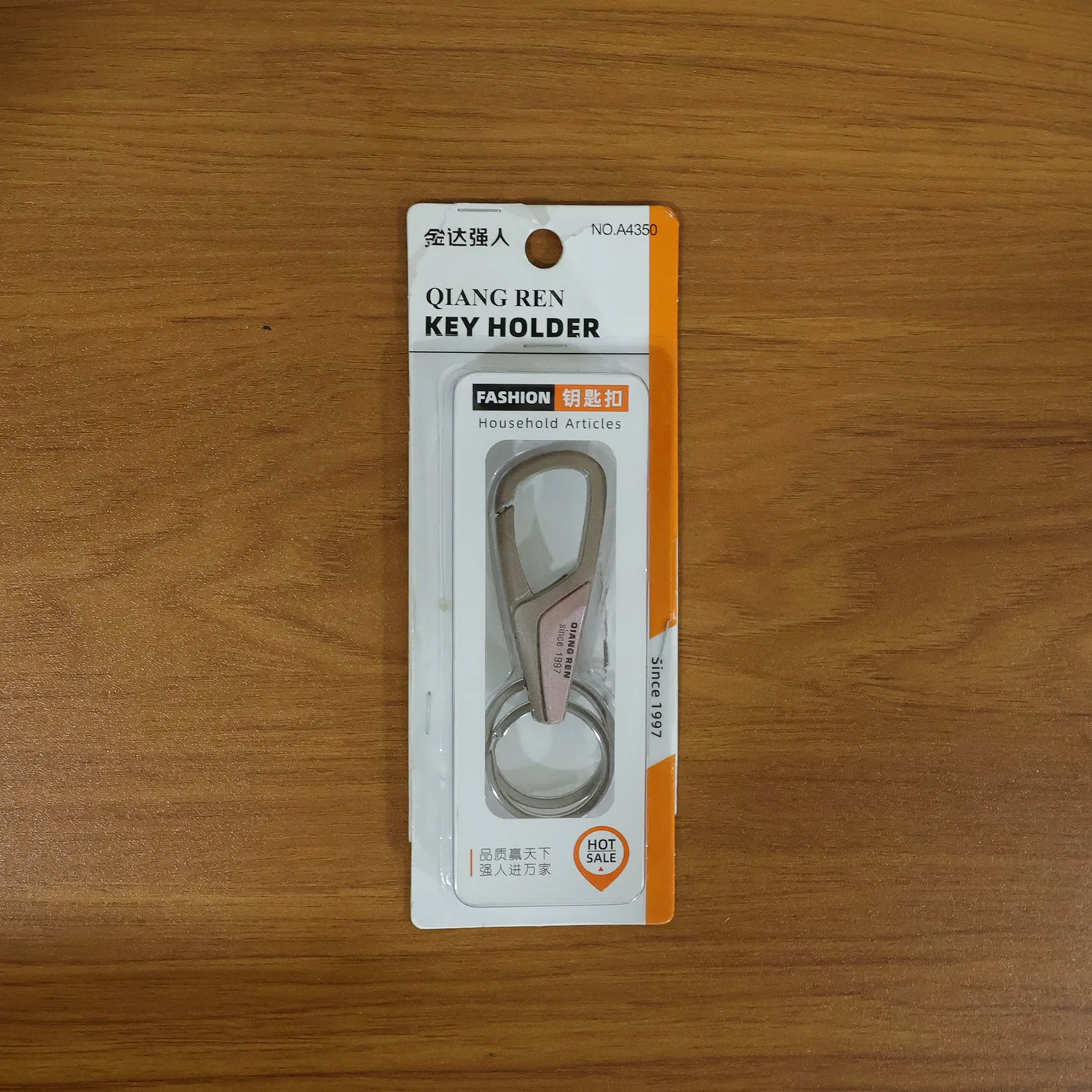 Premium Heavy Duty Metal Key Holder with Locking Carabiner Clip (1 Pc) - Image 8