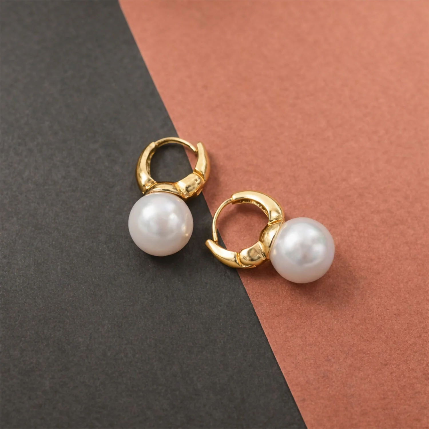 Premium Korean Rose-Tinted Pearl Huggie Hoop Earrings For Women And Girls - Image 4