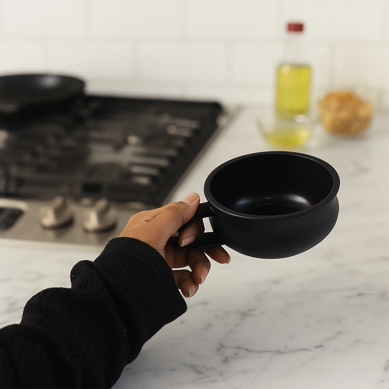 Premium Large-Capacity Deep Handle Bowl (1 Pc) - Image 7
