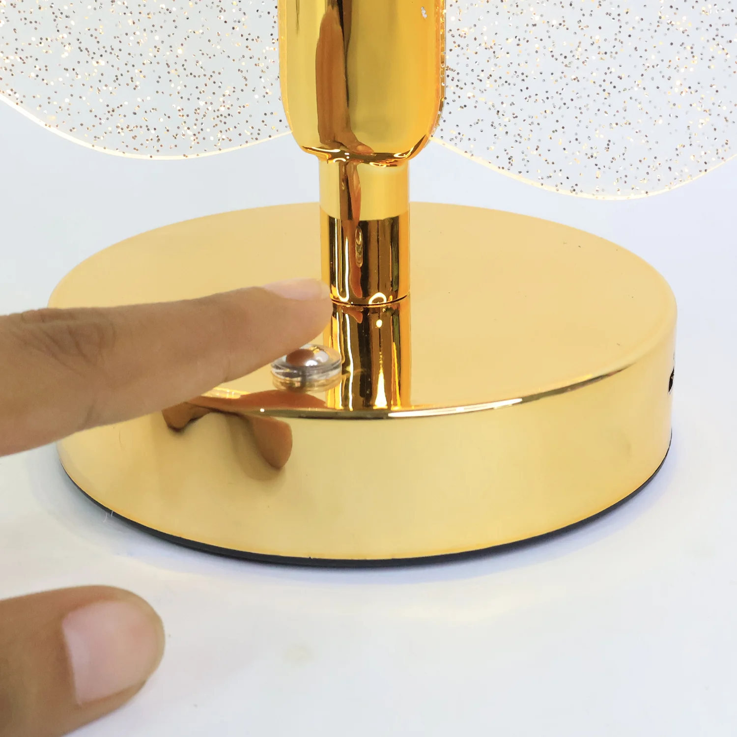 LED Crystal Table Lamp with USB Power - Image 3