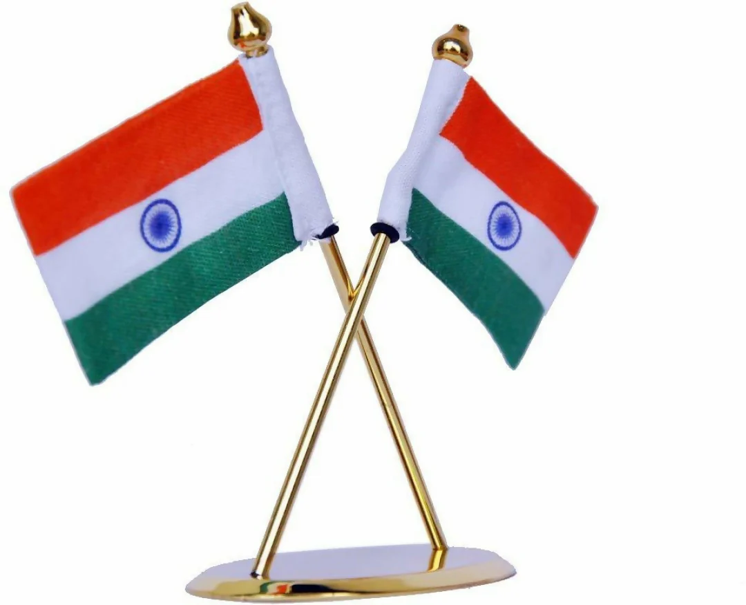 Premium Metal Dual Indian Flag Stand for Car Dashboard & Desk Decor - Image 3