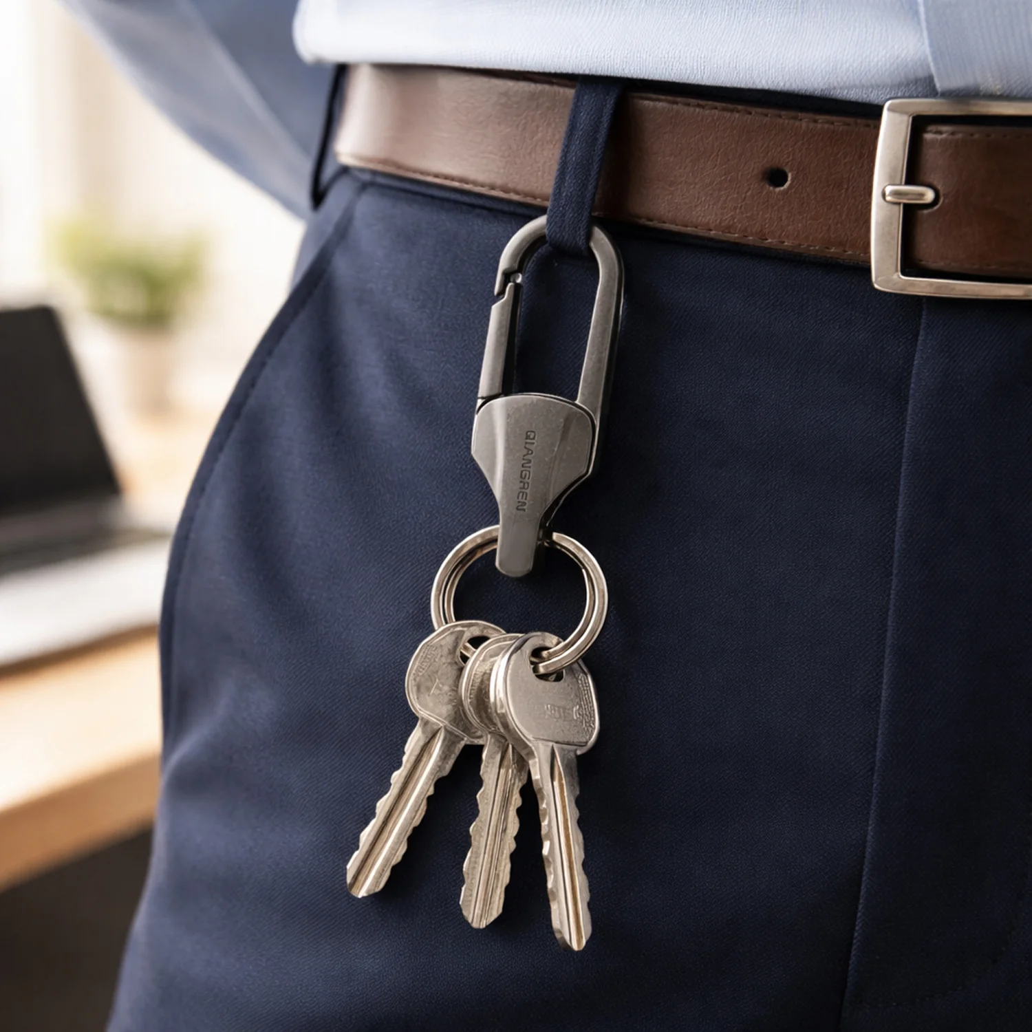 Premium Metal Key Holder Keychain 1 Pc - Image 3