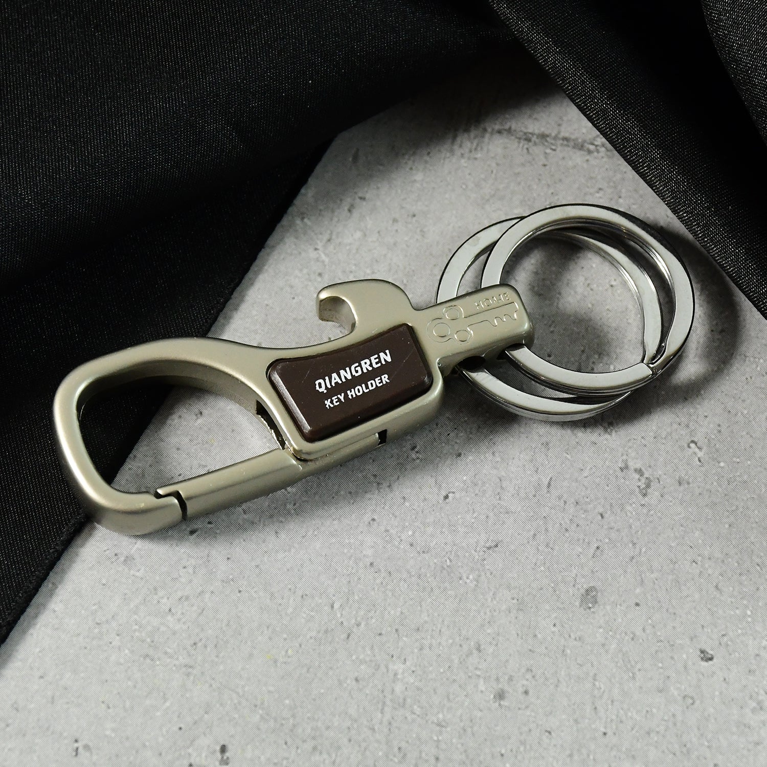 Premium Metal Keychain Carabiner Clip Hook with Dual Key Rings (1 Pc) - Image 4