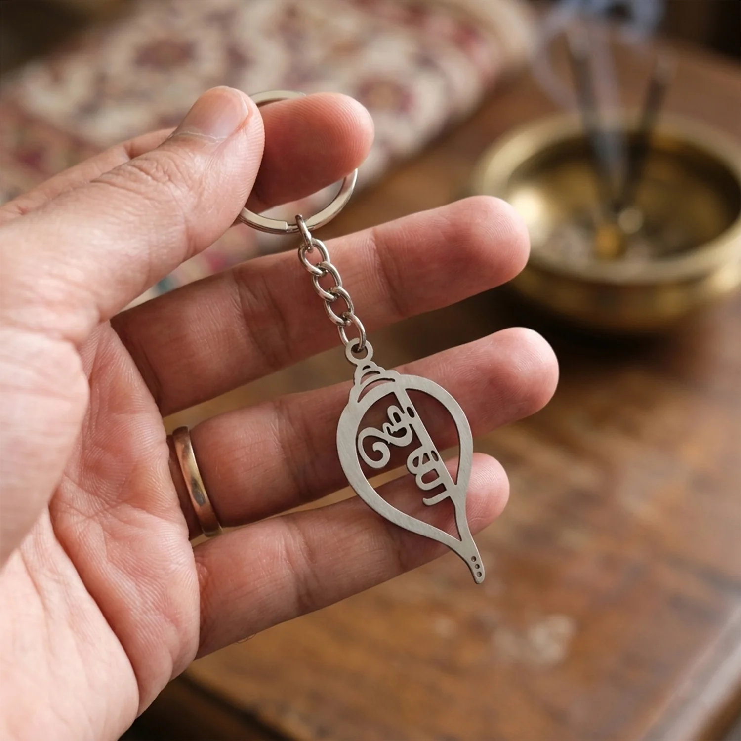 Premium Metal Shankh Krishna Keychain 1 Pc - Image 7