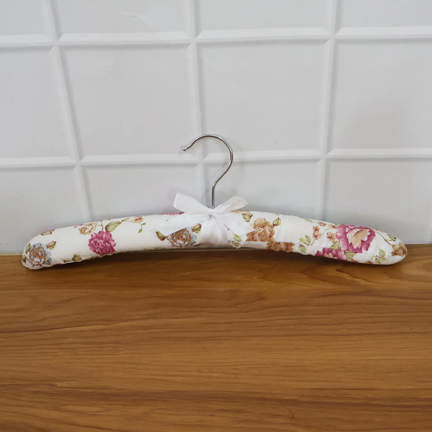 Premium Padded Floral Clothes Hanger (1 Pc) - Image 9