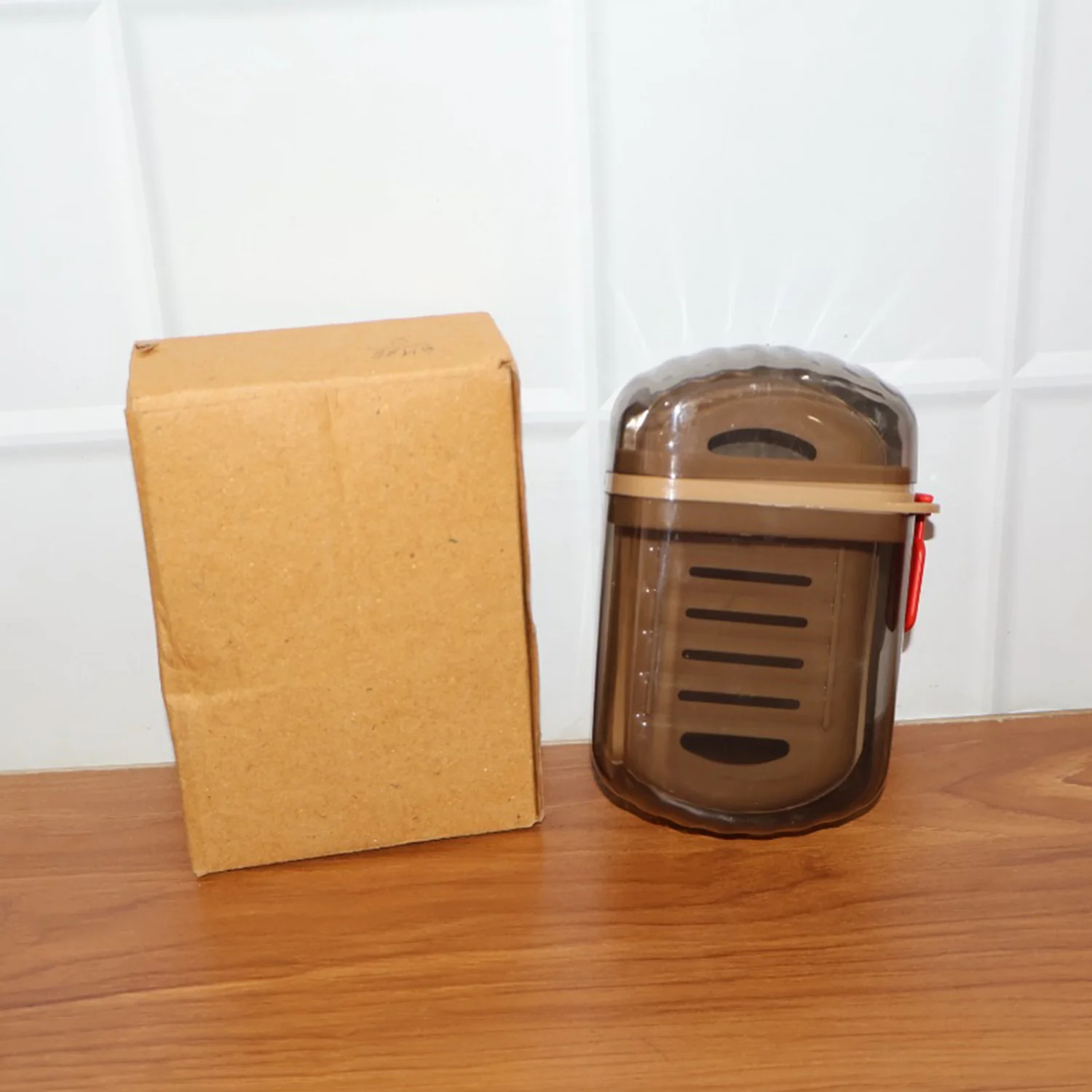 Premium Plastic Soap Box with Drain Tray & Protective Cover - Image 9