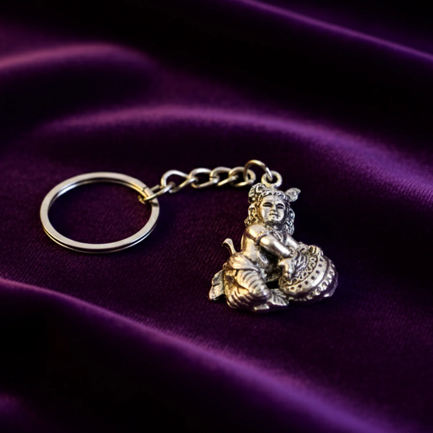 Premium Silver-Finish Metal Bal Krishna Eating Makhan Keychain (1 Pc) - Image 3