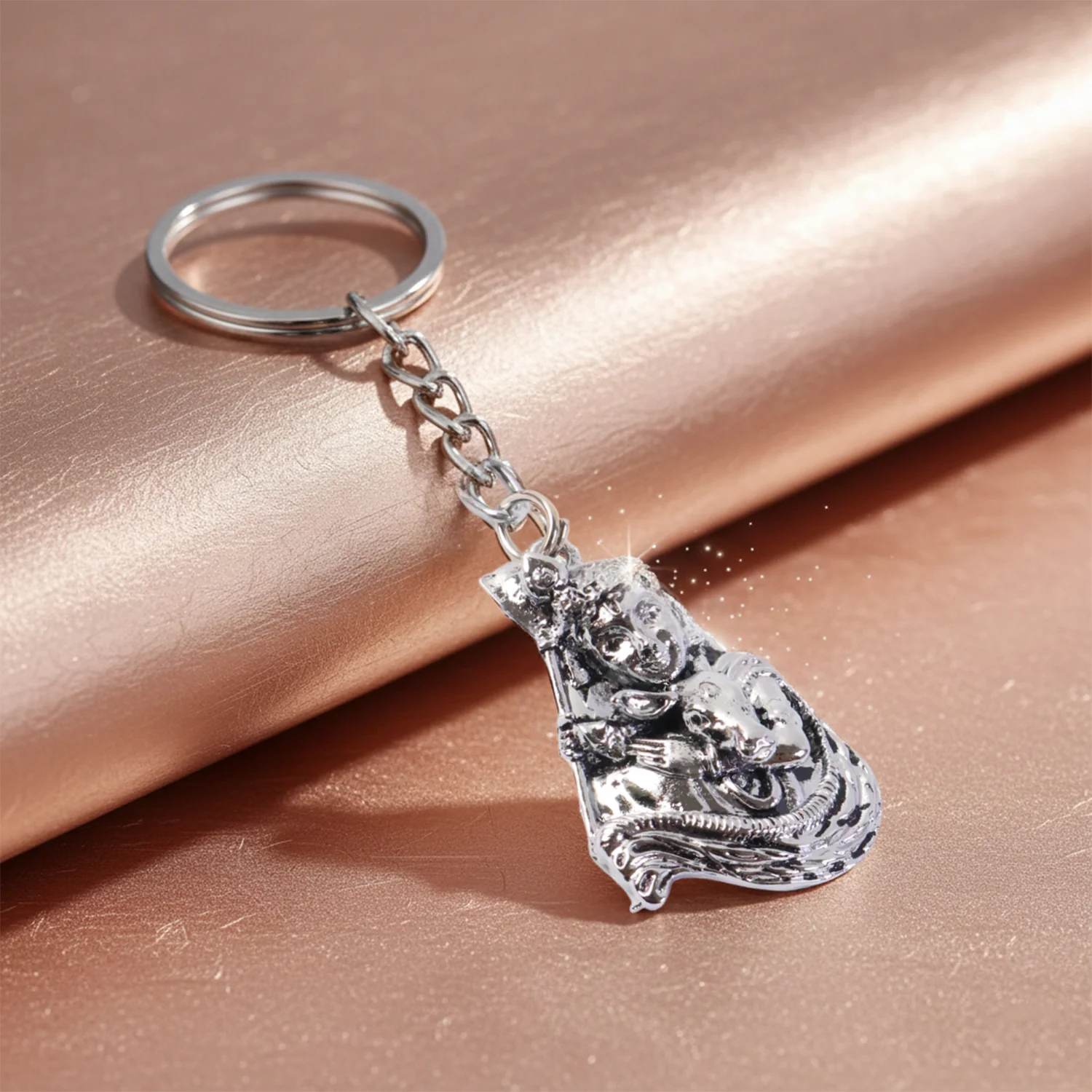 Premium Silver-Finish Metal Keychain (1 Pc) - Image 6